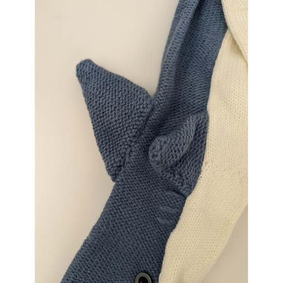 Knitted Shark Fun Socks Kids Adult Blue White Novelty Jaws Great White 3D Animal - Picture 8 of 10